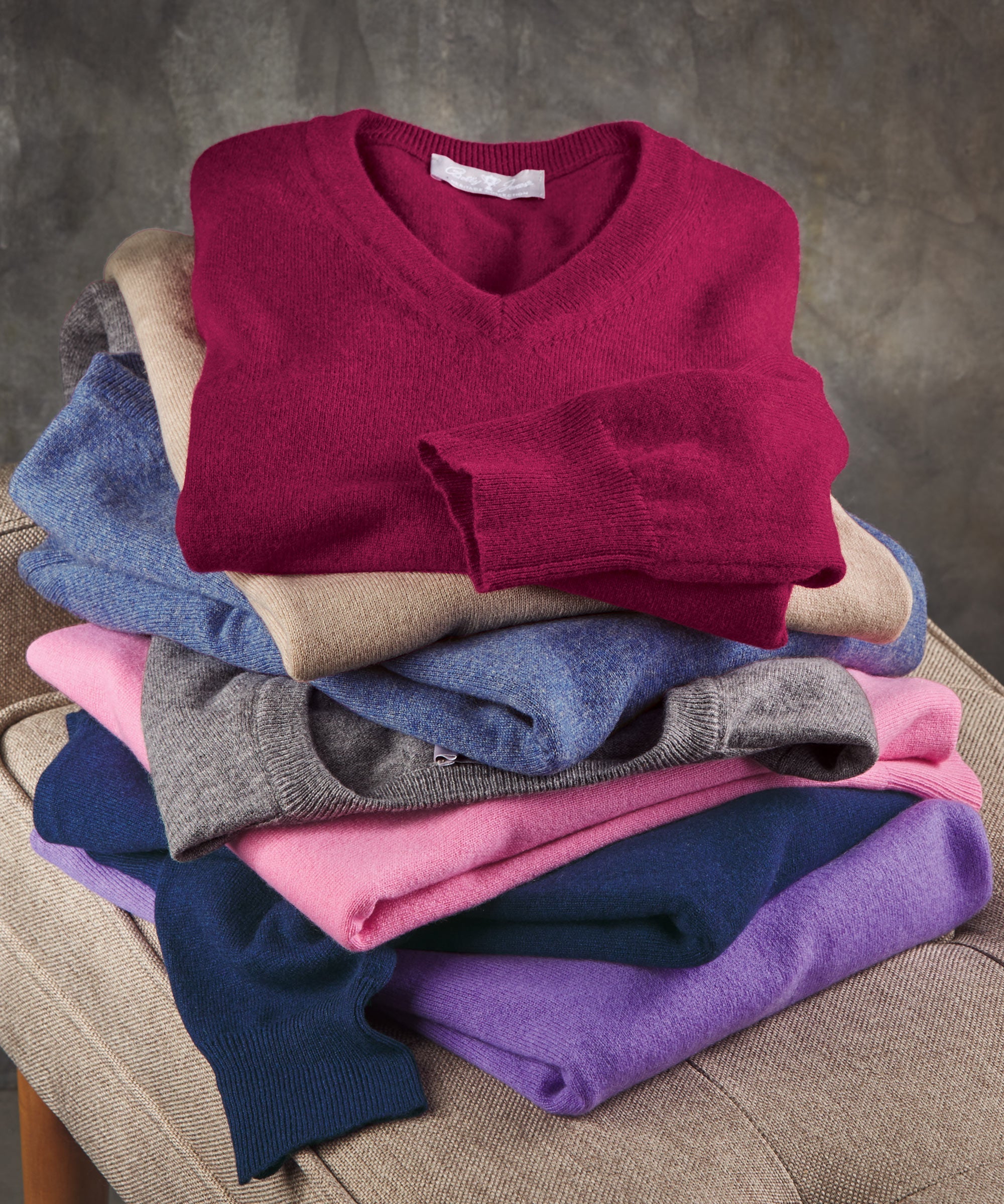 Heritage 100% Italian Cashmere V-neck Sweater - Bobby Jones